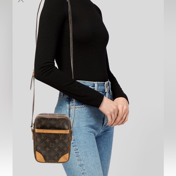 Authentic Louise Vuitton Danube - Picture 11 of 11